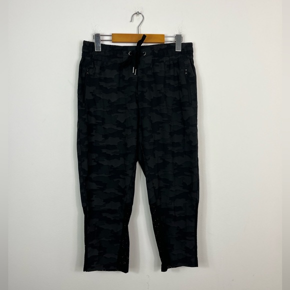Kyodan Camo Print Lightweight Capri Joggers Sz L - Picture 1 of 8